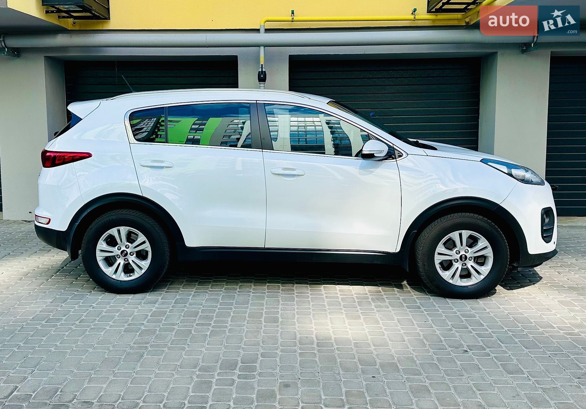 Kia Sportage 2017 VIN U5YPG815GHL380951 фото оголошення 3 з 29