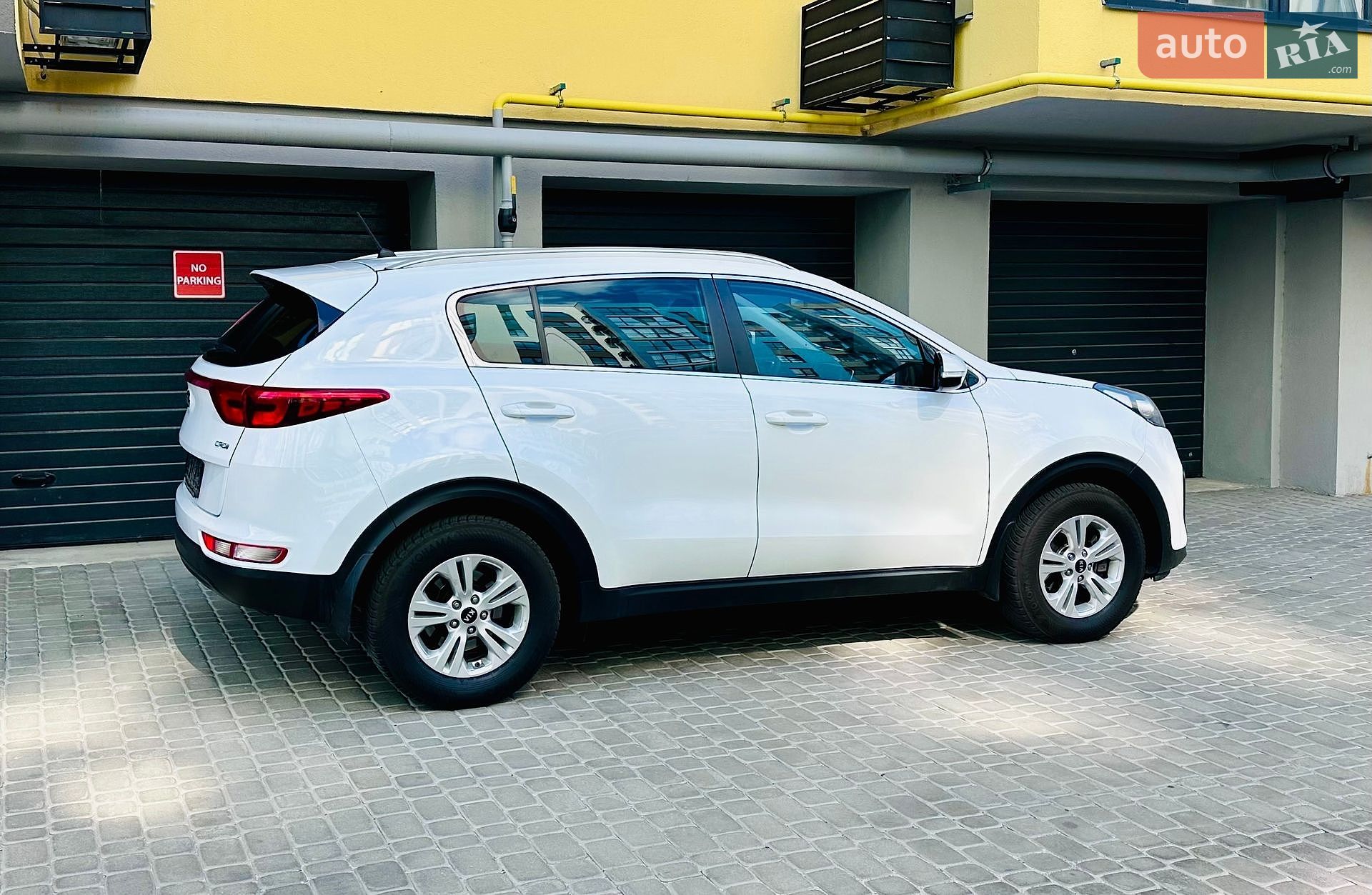 Kia Sportage 2017 VIN U5YPG815GHL380951 фото оголошення 11 з 76