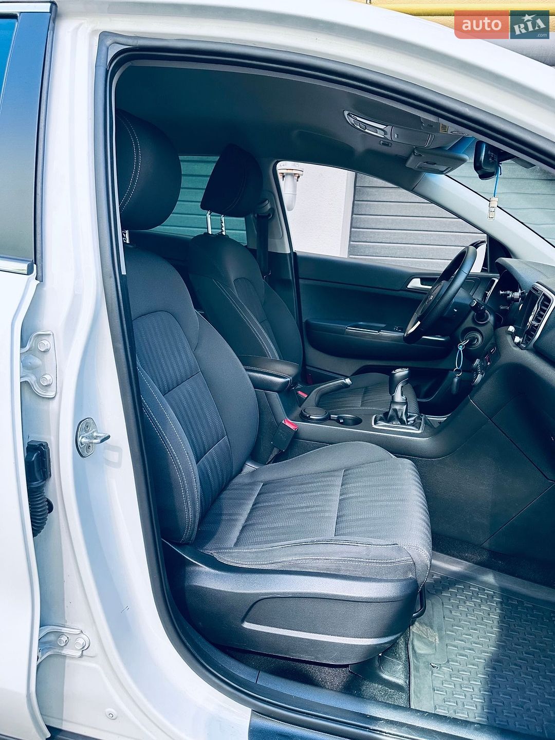 Kia Sportage 2017 VIN U5YPG815GHL380951 фото оголошення 62 з 76