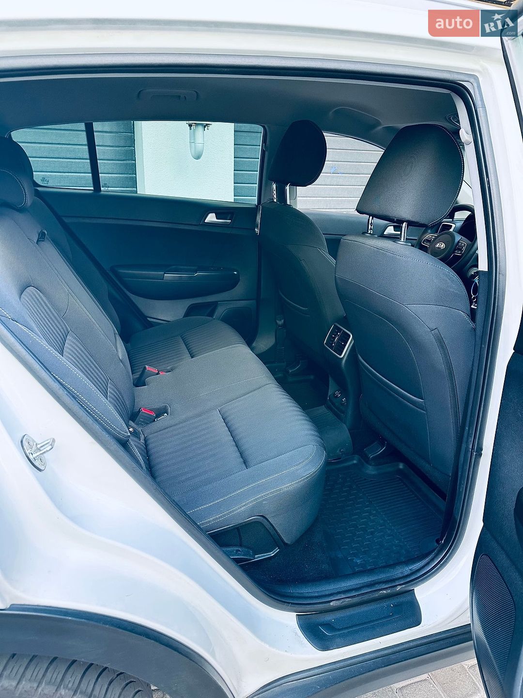 Kia Sportage 2017 VIN U5YPG815GHL380951 фото оголошення 68 з 76