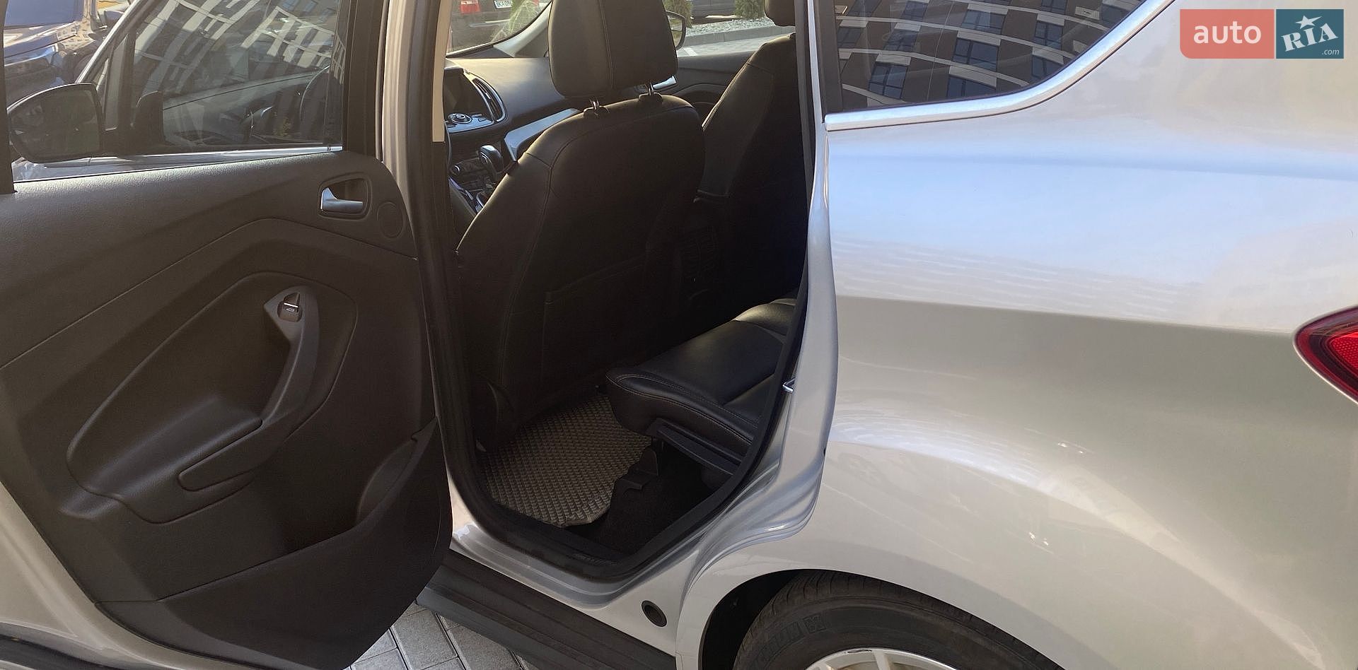Ford C-Max 2016 VIN 1FADP5CU5GL106144 фото оголошення 16 з 19