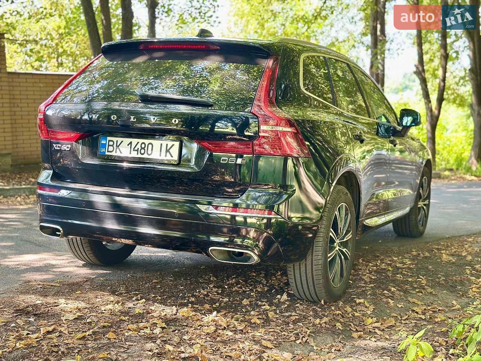 Volvo XC60 2018 VIN YV1UZ68UCK1198331 фото оголошення 6 з 19