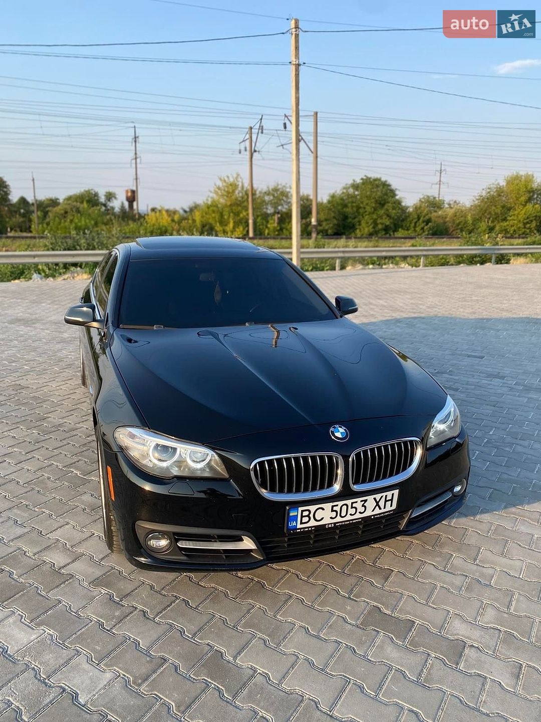 BMW 5 Series 2015 VIN WBA5A5C54GD529846 фото оголошення 3 з 40