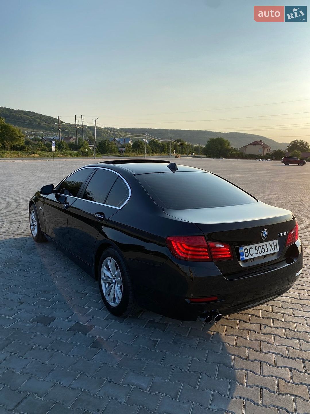 BMW 5 Series 2015 VIN WBA5A5C54GD529846 фото оголошення 10 з 40