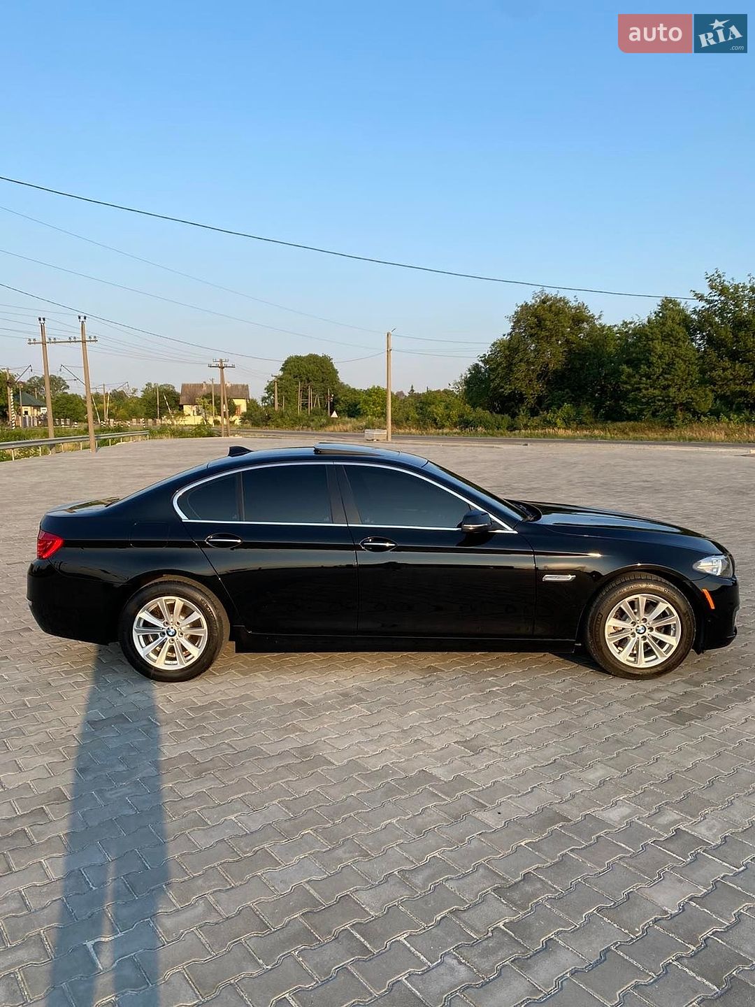 BMW 5 Series 2015 VIN WBA5A5C54GD529846 фото оголошення 15 з 40