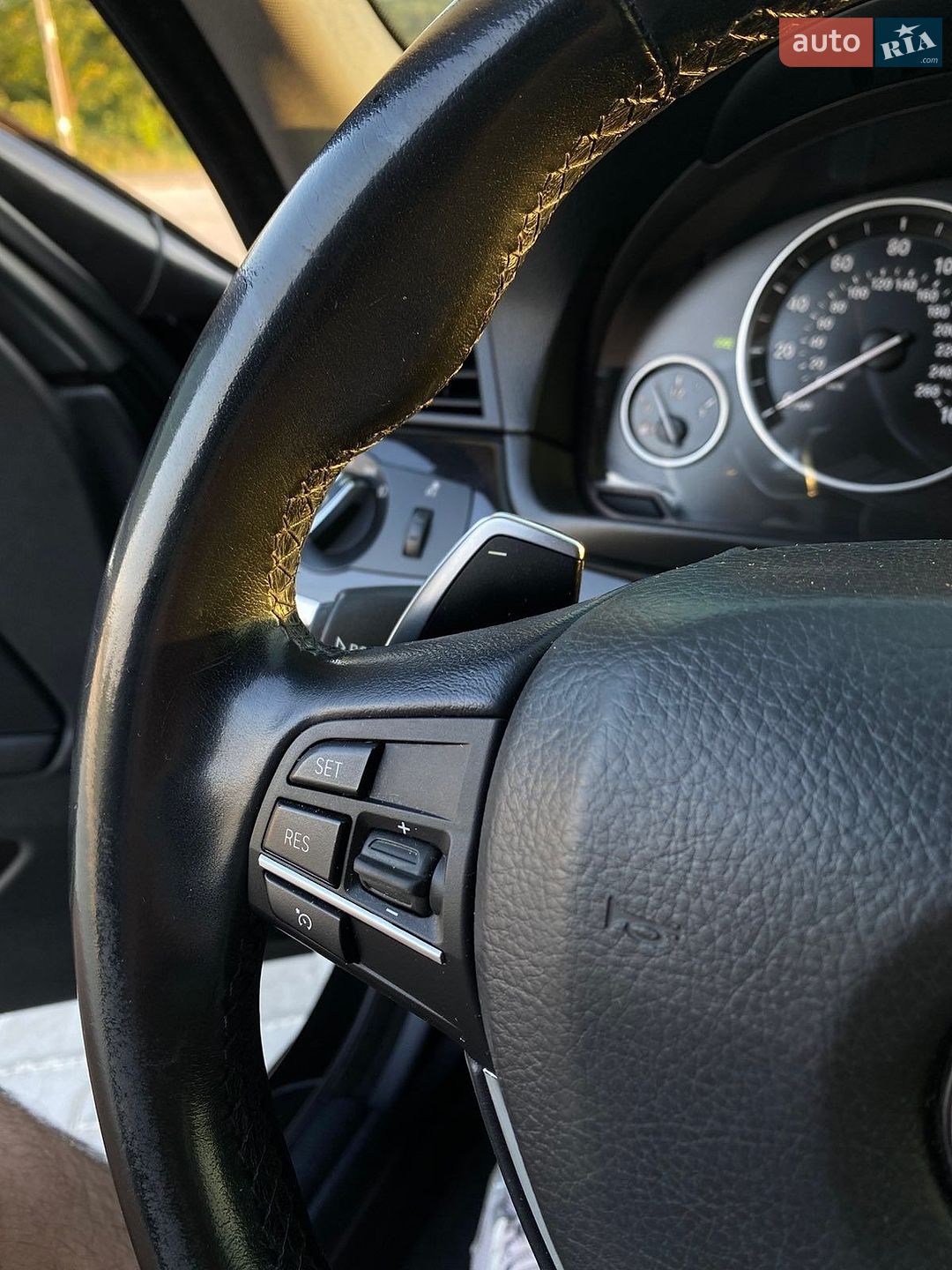 BMW 5 Series 2015 VIN WBA5A5C54GD529846 фото оголошення 24 з 40