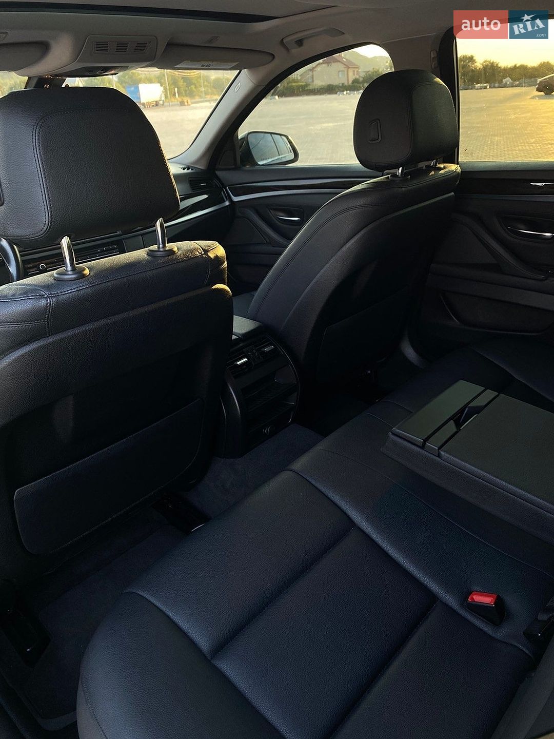 BMW 5 Series 2015 VIN WBA5A5C54GD529846 фото оголошення 36 з 40
