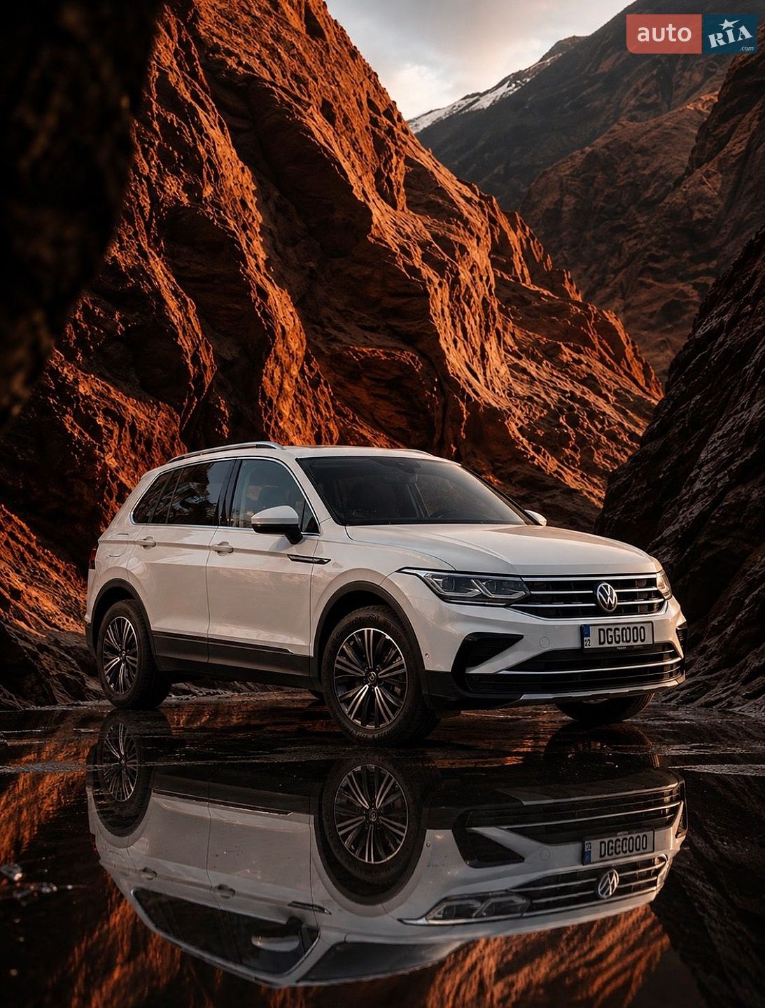 Volkswagen Tiguan 2023 VIN WVGZZZ5N9PW061226 фото оголошення 10 з 361