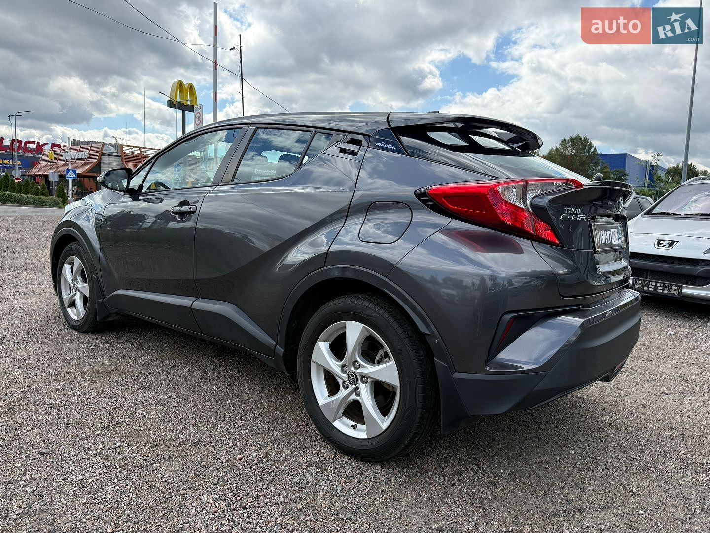 Toyota C-HR 2018 VIN NMTKZ3BX60R201049 фото оголошення 4 з 30