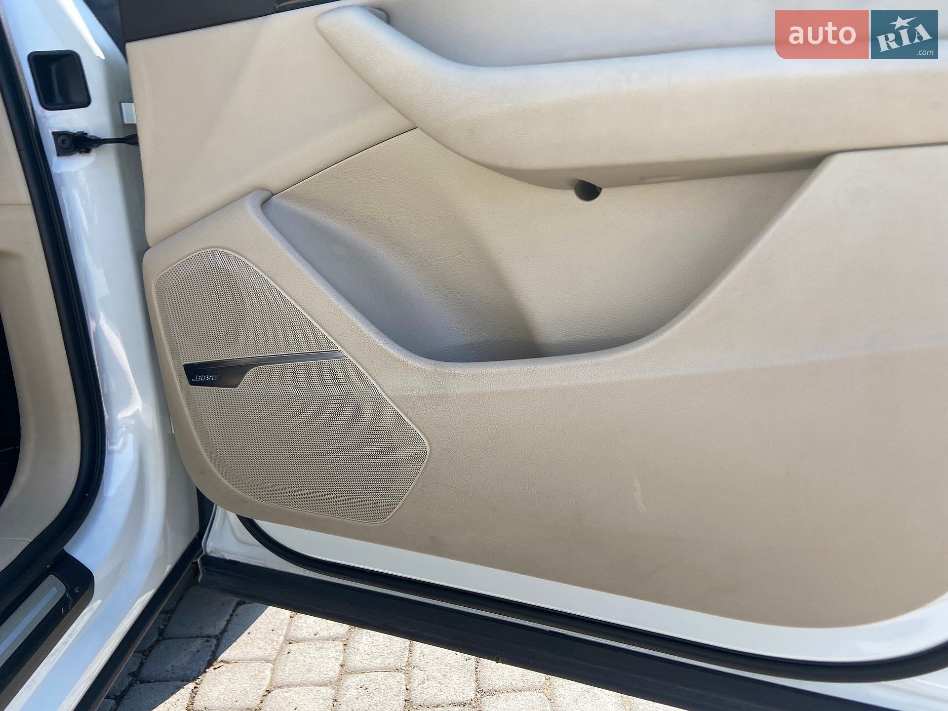 Audi Q7 2019 VIN WA1LAAF77KD012818 фото оголошення 35 з 44