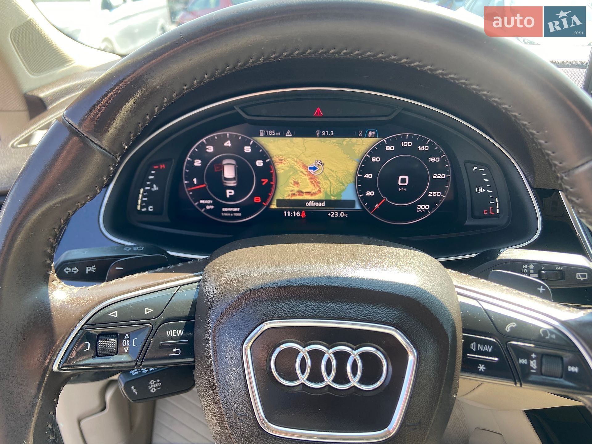 Audi Q7 2019 VIN WA1LAAF77KD012818 фото оголошення 41 з 44