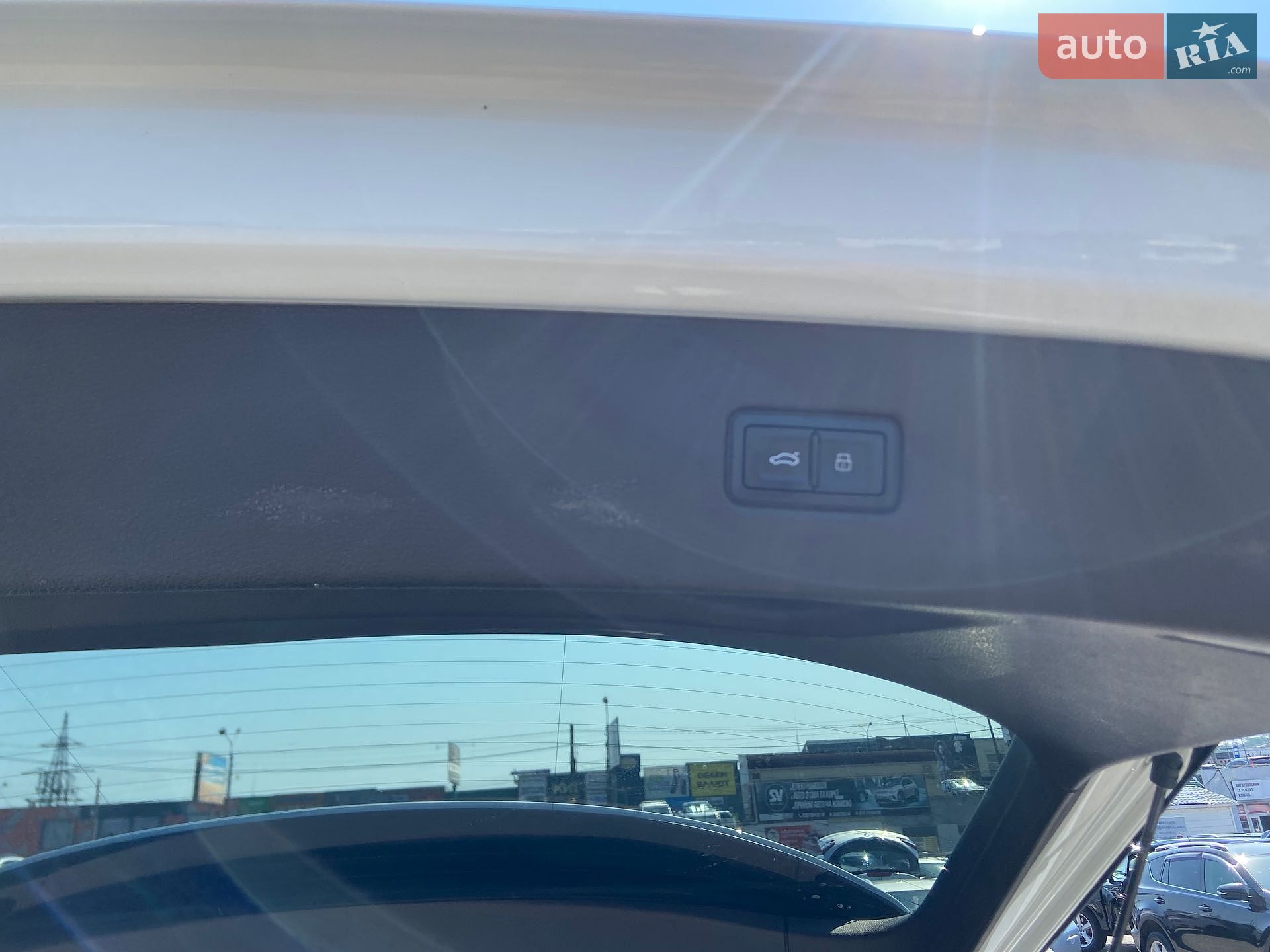 Audi Q7 2019 VIN WA1LAAF77KD012818 фото оголошення 11 з 44