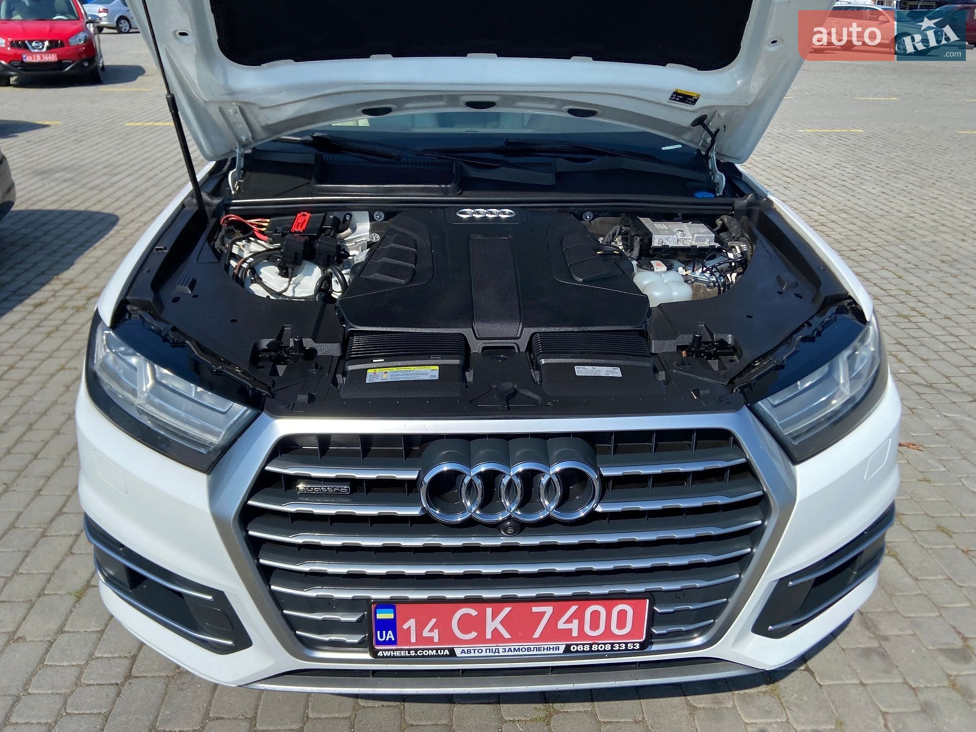 Audi Q7 2019 VIN WA1LAAF77KD012818 фото оголошення 32 з 44