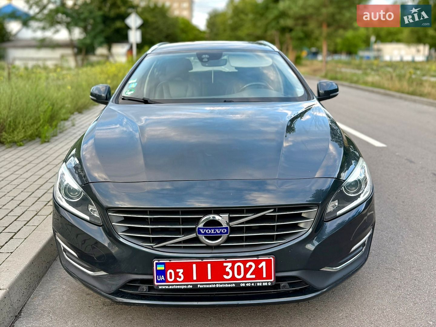 Volvo V60 2015 VIN YV1FWA88DG1289605 фото оголошення 12 з 27