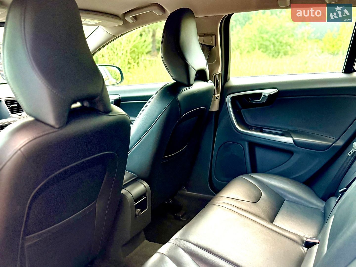 Volvo V60 2015 VIN YV1FWA88DG1289605 фото оголошення 23 з 27