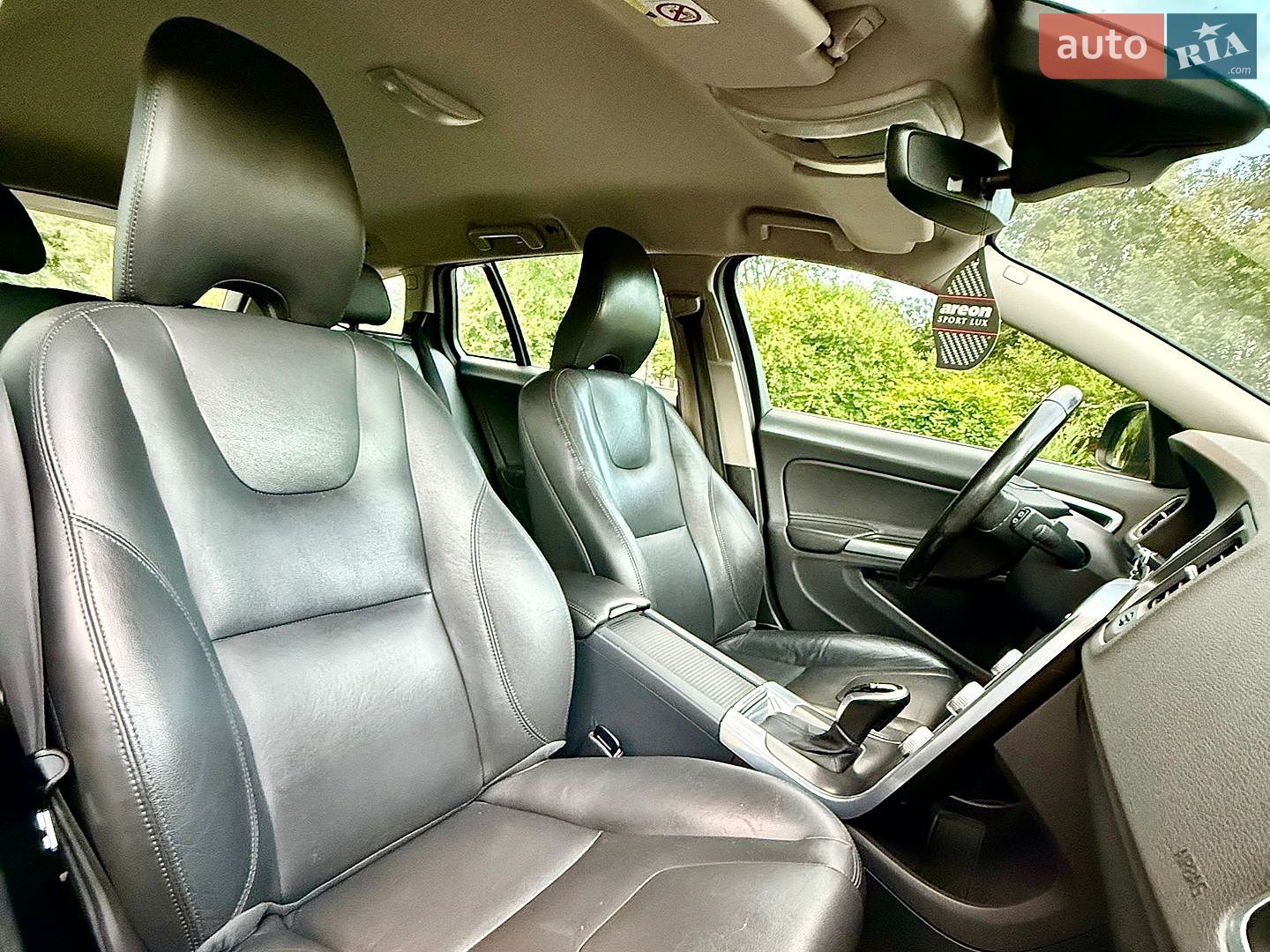 Volvo V60 2015 VIN YV1FWA88DG1289605 фото оголошення 22 з 27