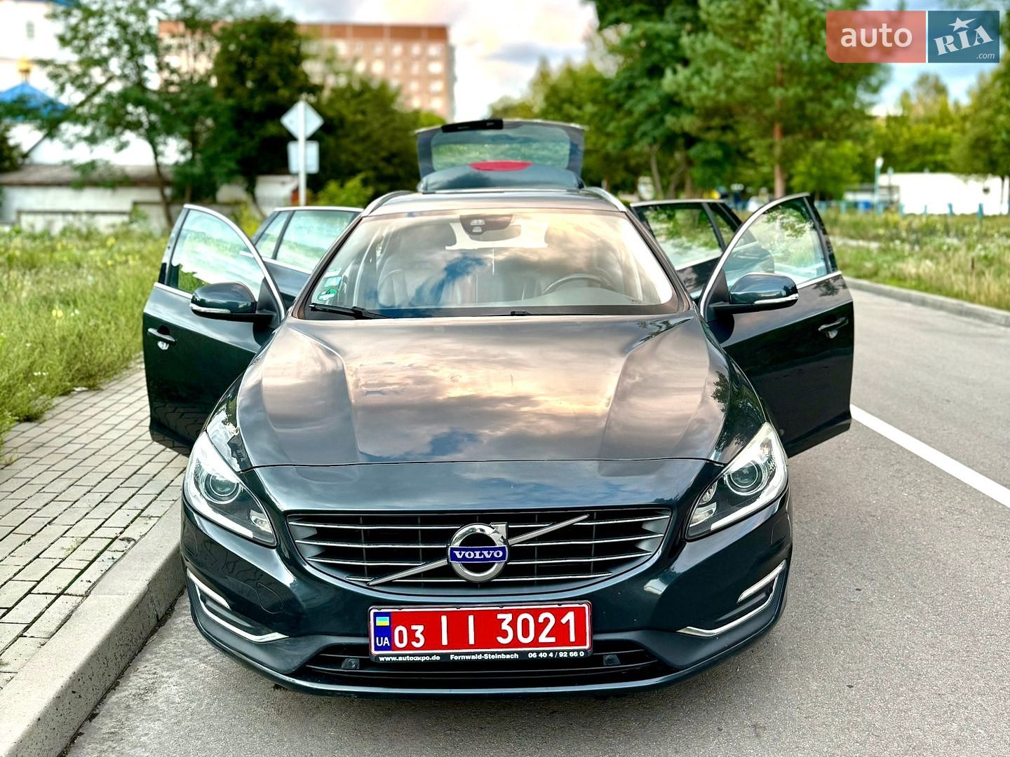 Volvo V60 2015 VIN YV1FWA88DG1289605 фото оголошення 14 з 27