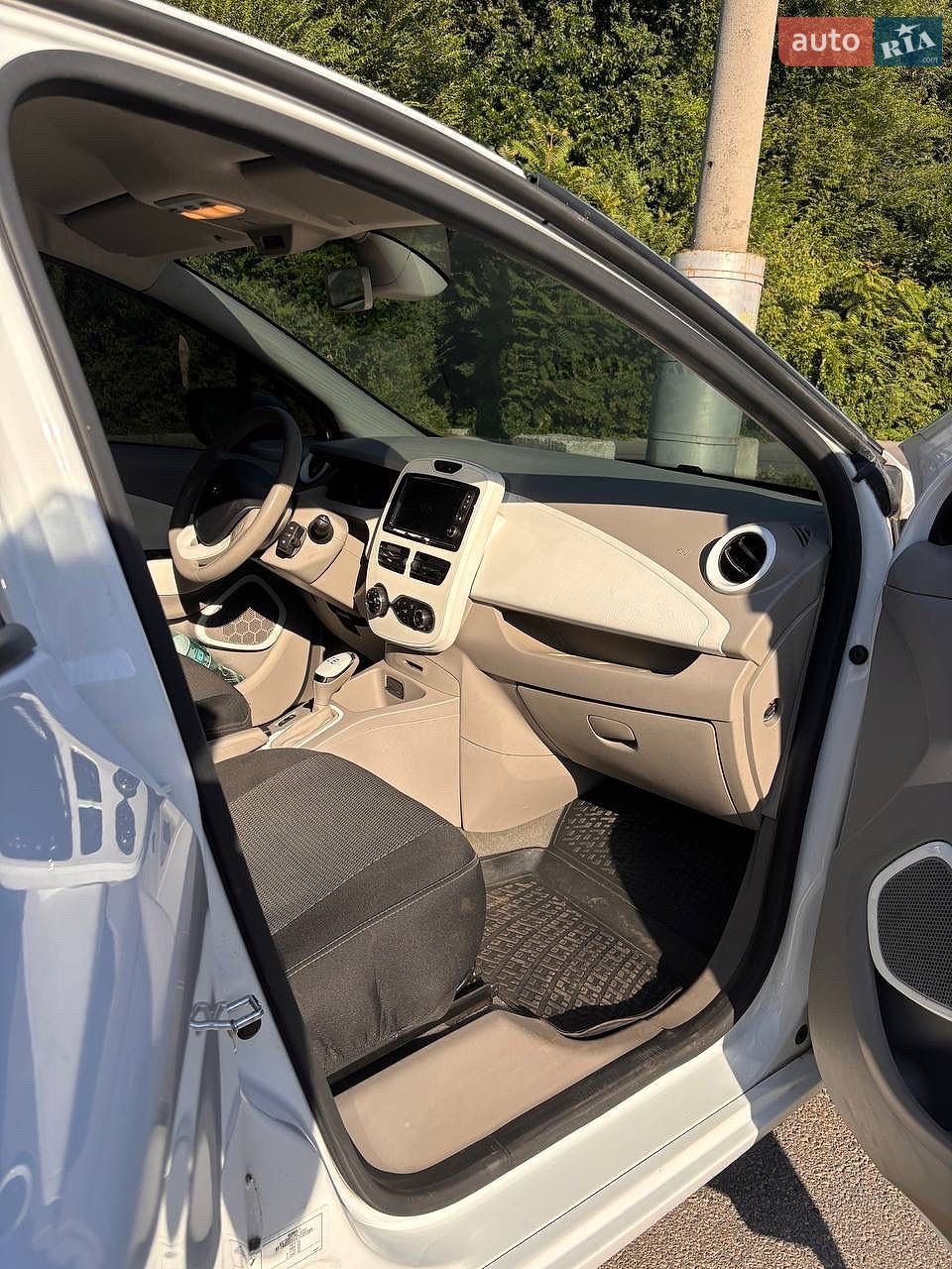 Renault Zoe 2018 VIN VF1AG000662095384 фото оголошення 11 з 28
