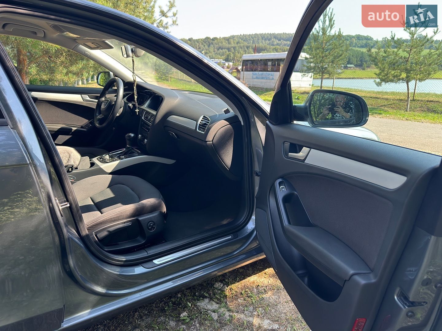 Audi A4 2015 VIN WAUZZZ8K9FA102078 фото оголошення 17 з 26