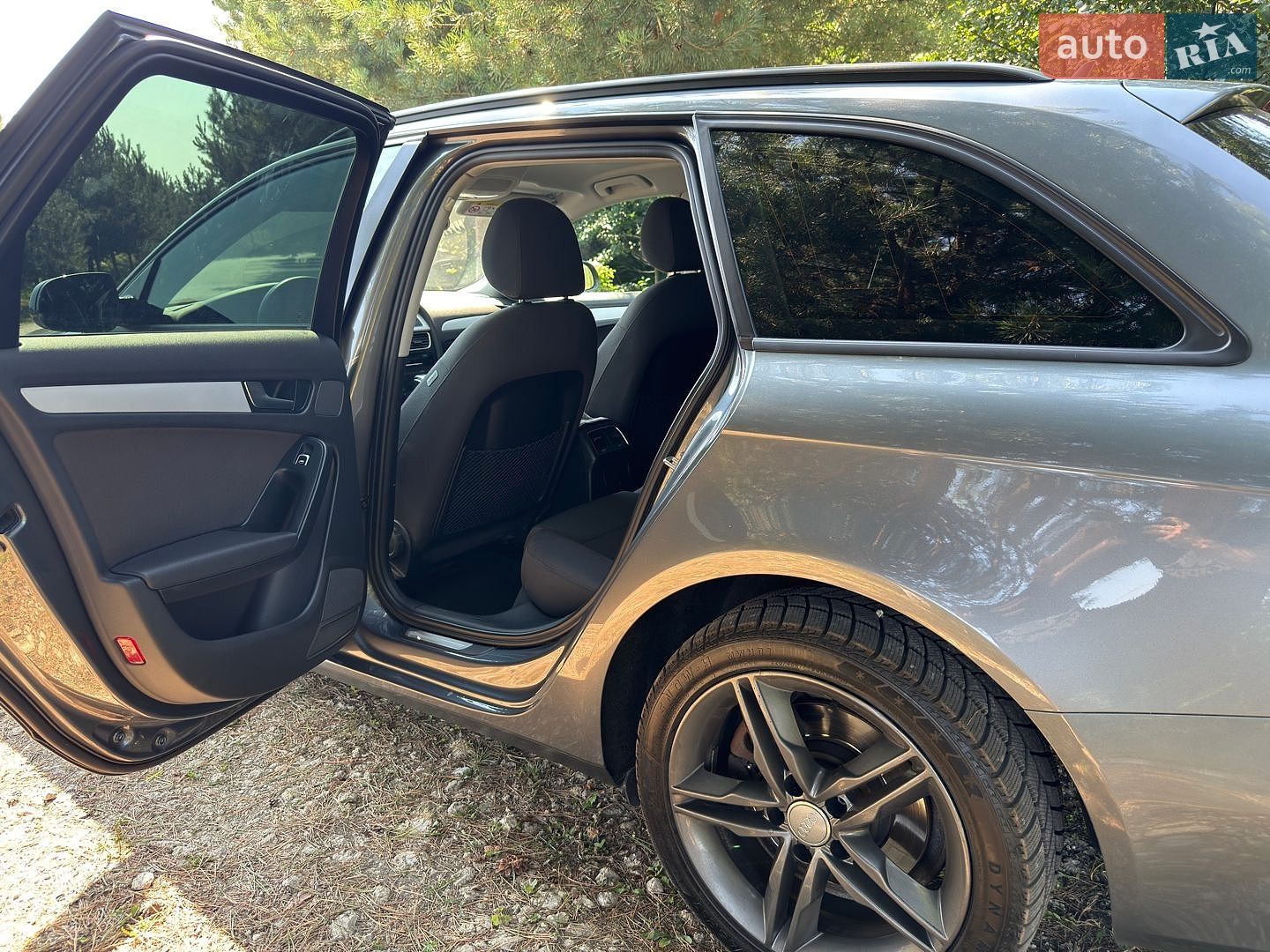 Audi A4 2015 VIN WAUZZZ8K9FA102078 фото оголошення 19 з 26