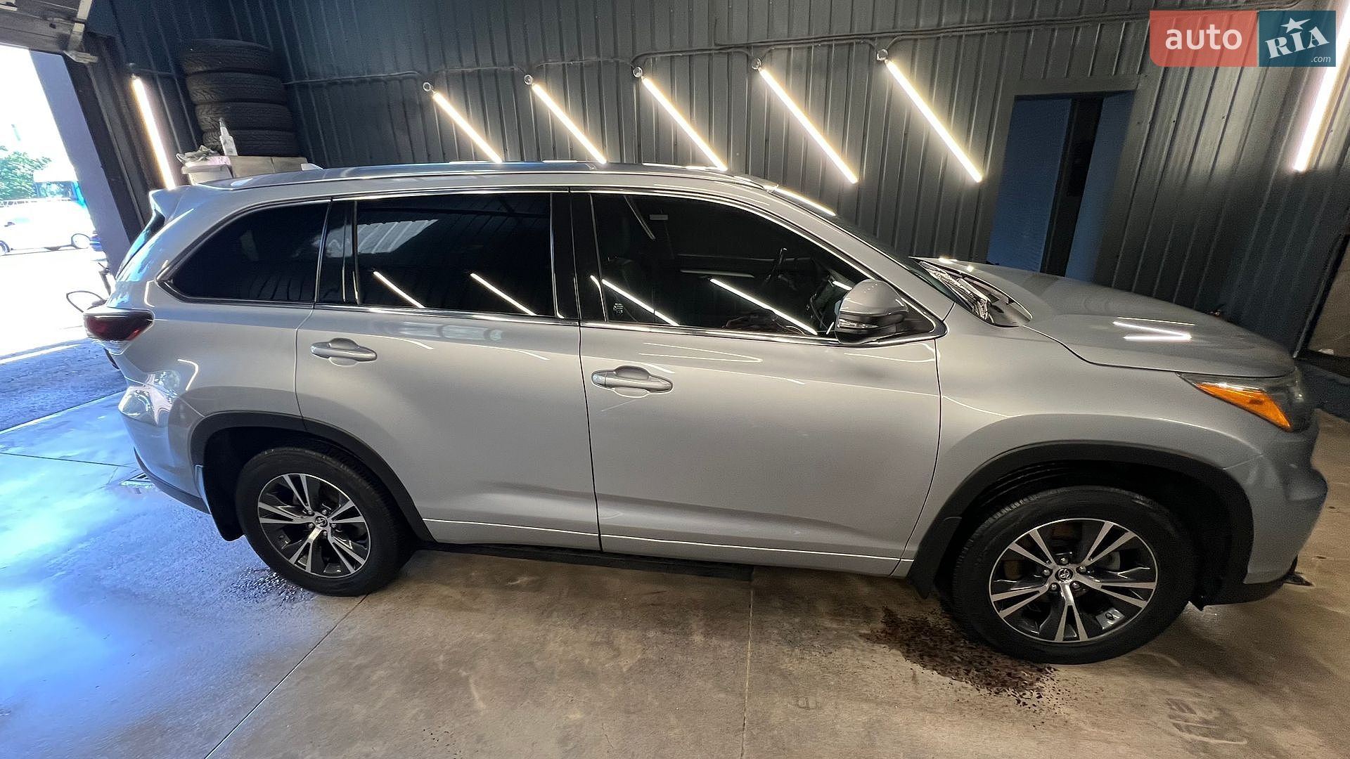 Toyota Highlander 2015 VIN 5TDJKRFH4GS235802 фото оголошення 5 з 12