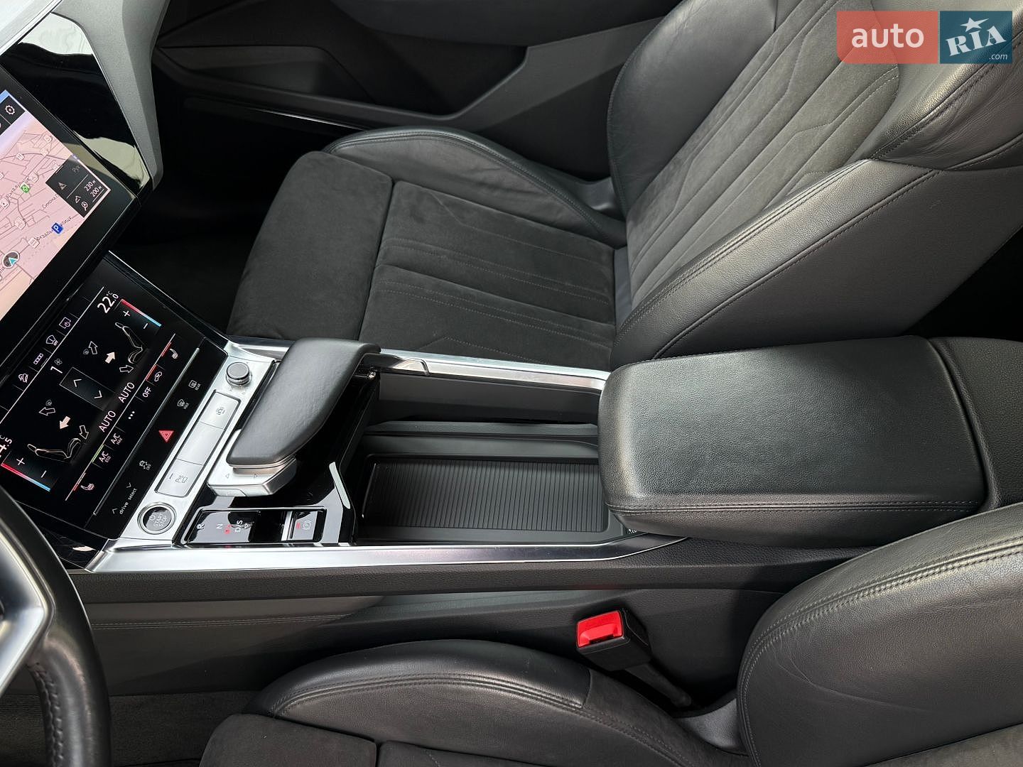 Audi e-tron 2020 VIN WAUZZZGEXMB004759 фото оголошення 141 з 154