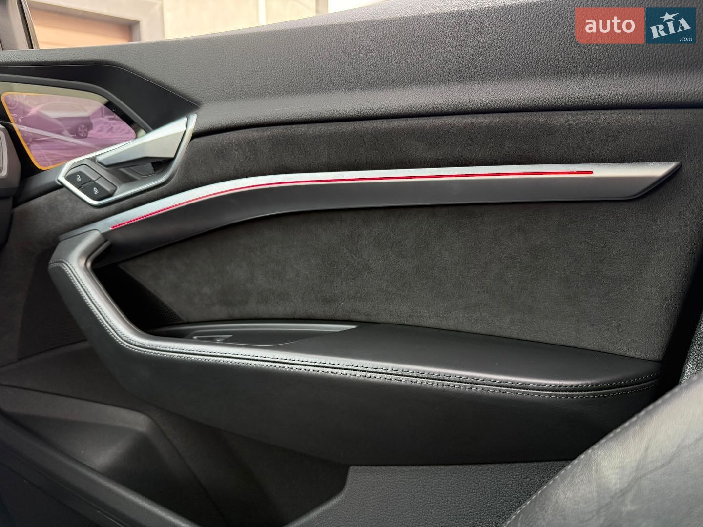 Audi e-tron 2020 VIN WAUZZZGEXMB004759 фото оголошення 151 з 154