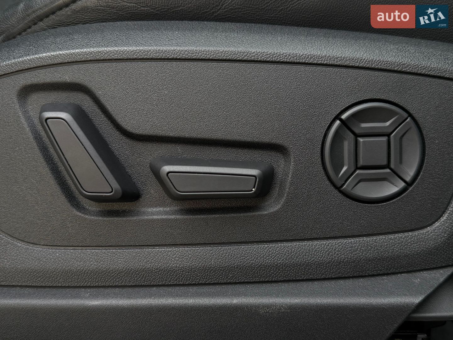 Audi e-tron 2020 VIN WAUZZZGEXMB004759 фото оголошення 154 з 154
