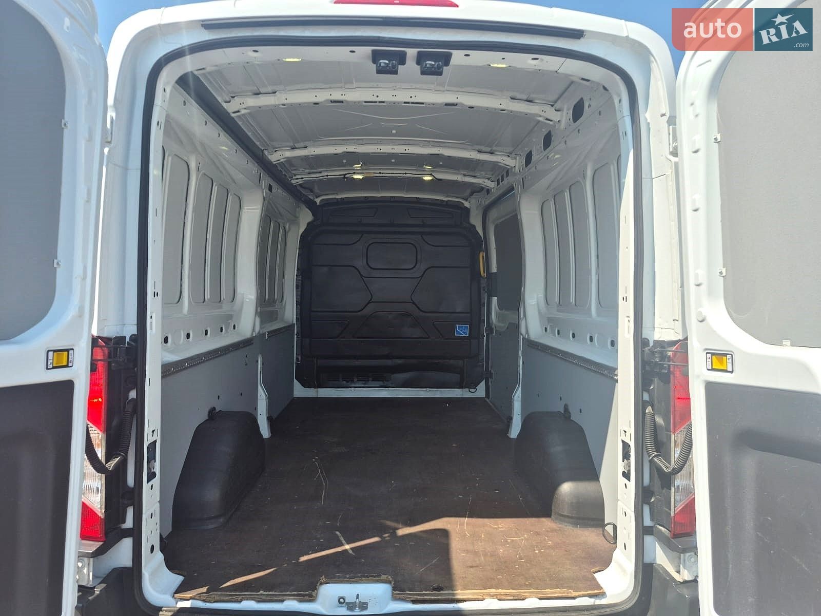 Ford Transit 2018 VIN WF0XXXTTGXHK83977 фото оголошення 32 з 37
