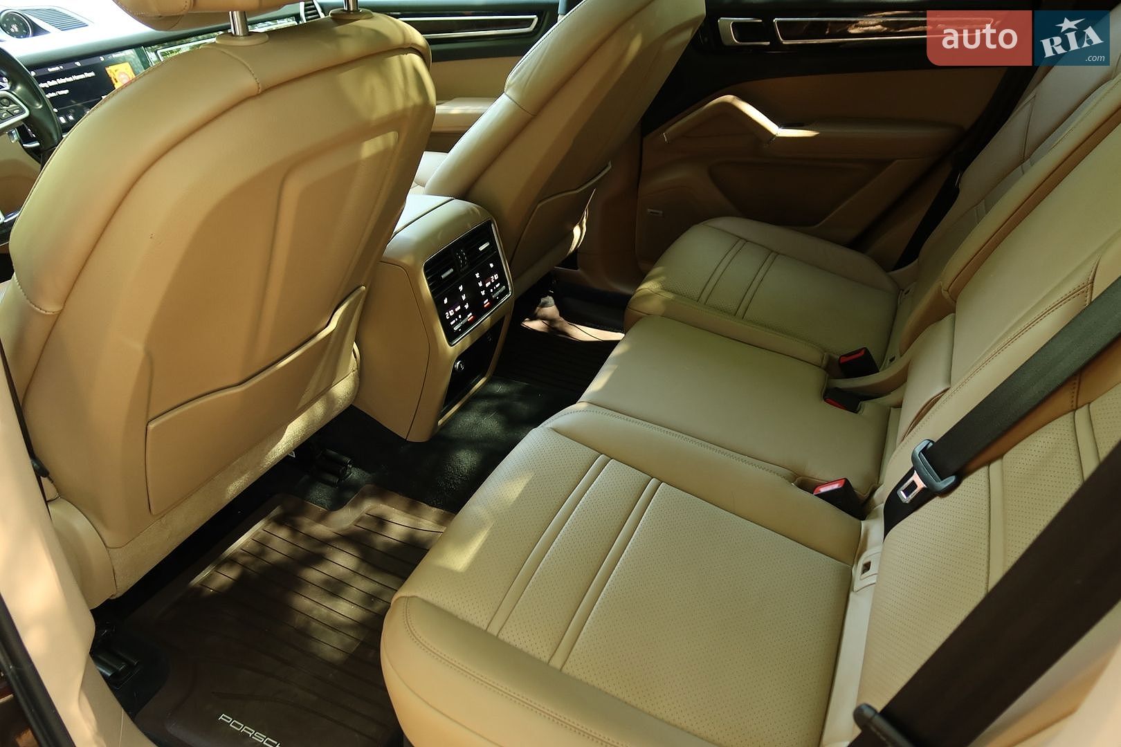 Porsche Cayenne 2018 VIN WP1AB2AY0KDA60854 фото оголошення 11 з 32