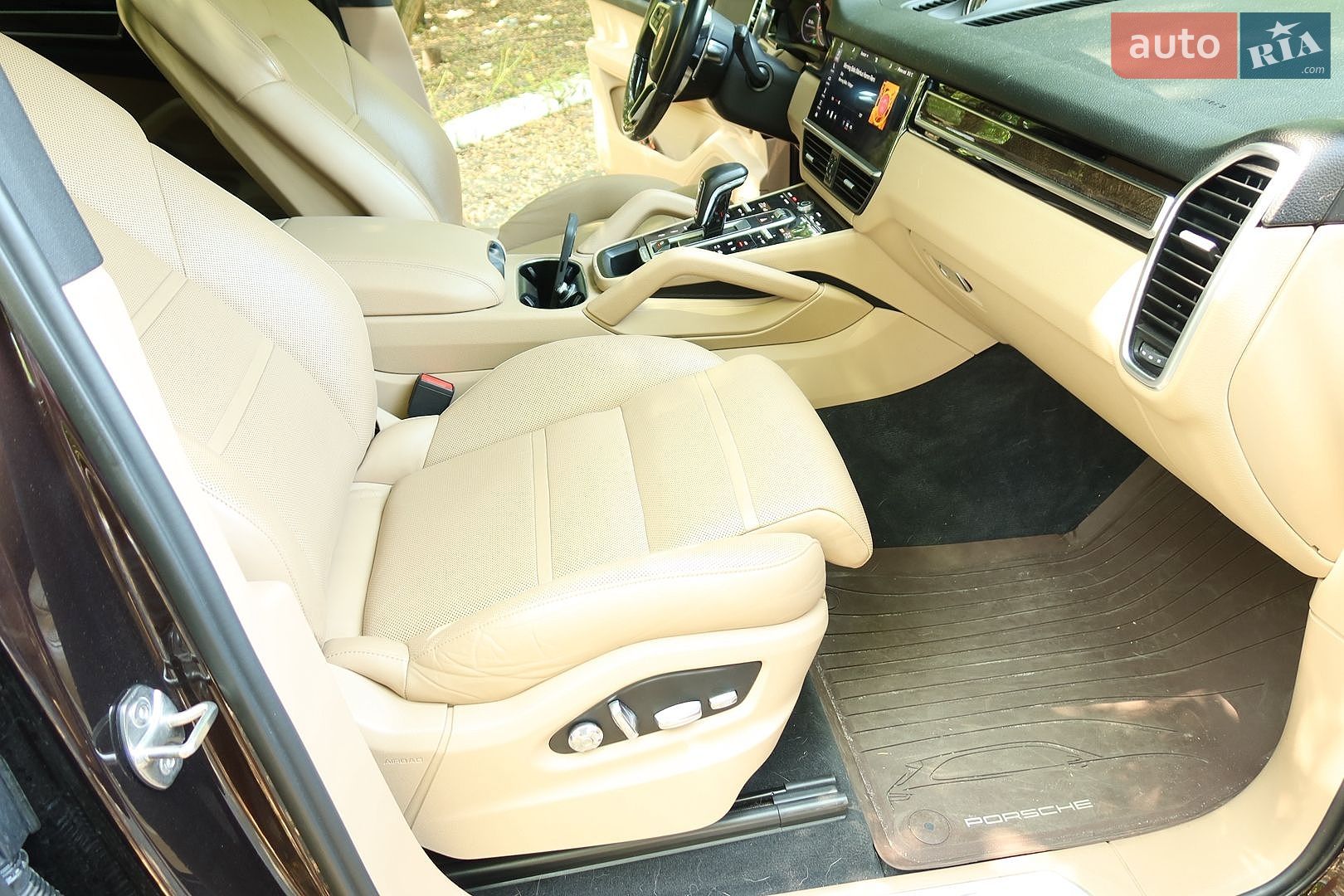 Porsche Cayenne 2018 VIN WP1AB2AY0KDA60854 фото оголошення 16 з 32