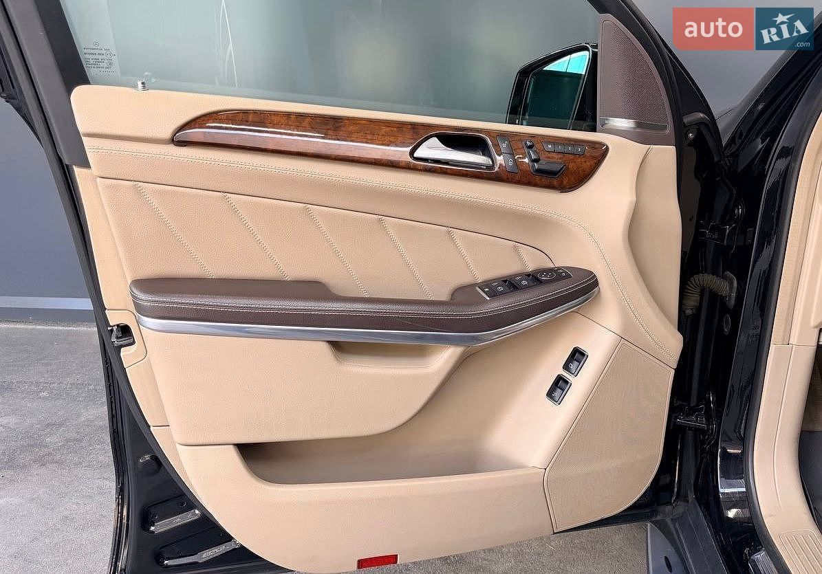 Mercedes-Benz GL-Class 2013 VIN WDC1668731A206305 фото оголошення 32 з 36