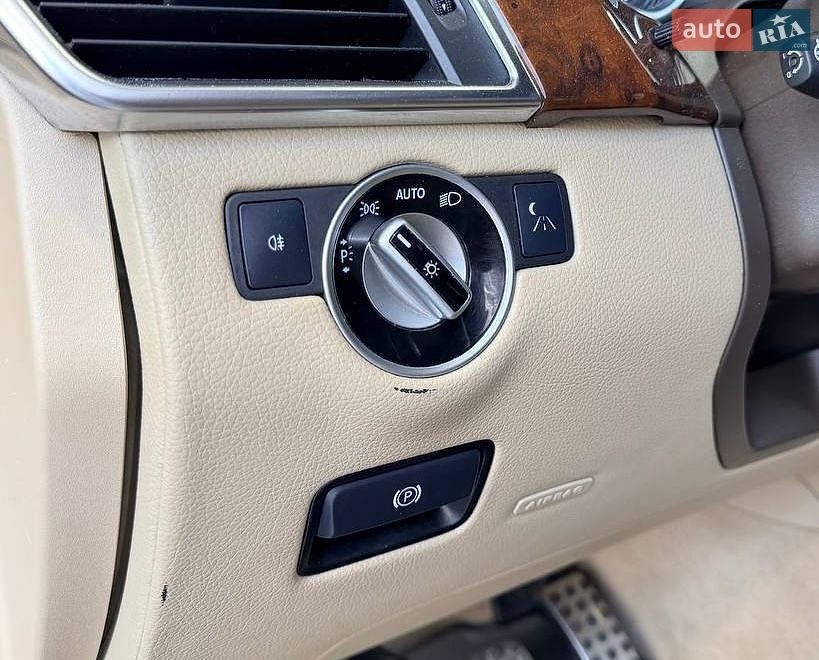 Mercedes-Benz GL-Class 2013 VIN WDC1668731A206305 фото оголошення 23 з 36