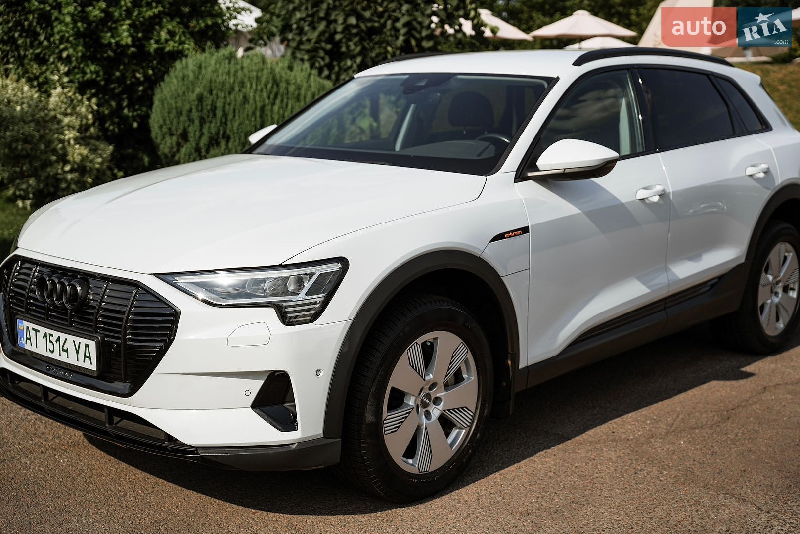 Audi e-tron 2020 VIN WAUZZZGE4LB037271 фото оголошення 8 з 99