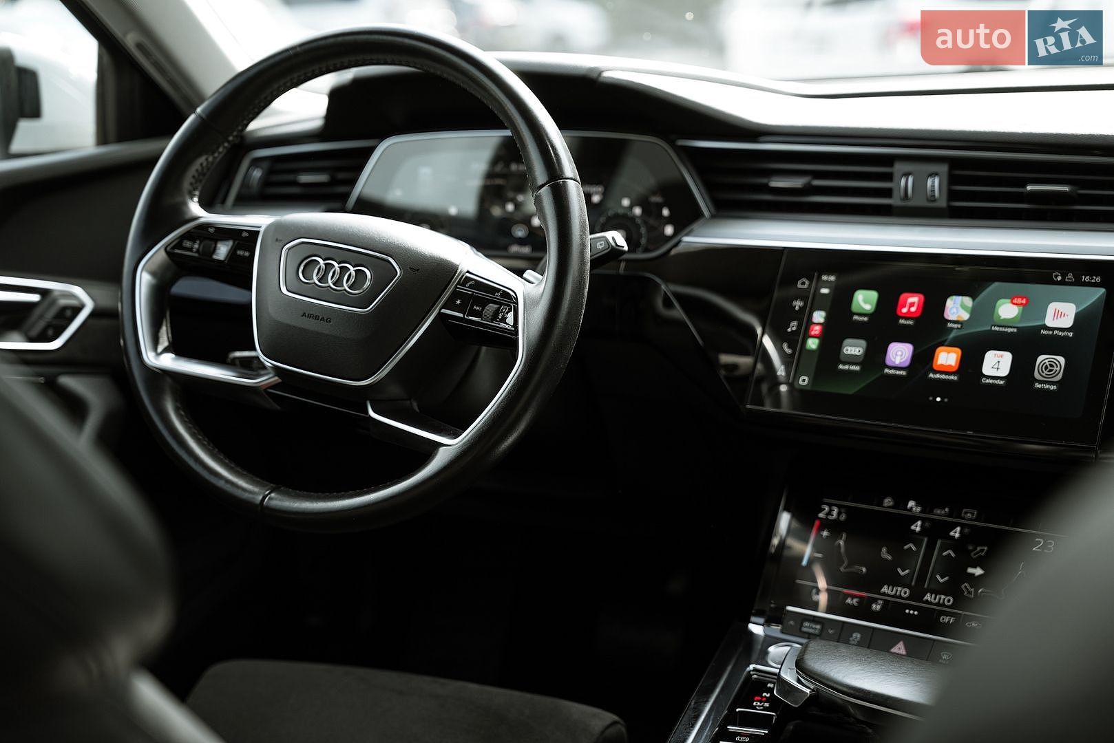 Audi e-tron 2020 VIN WAUZZZGE4LB037271 фото оголошення 3 з 99