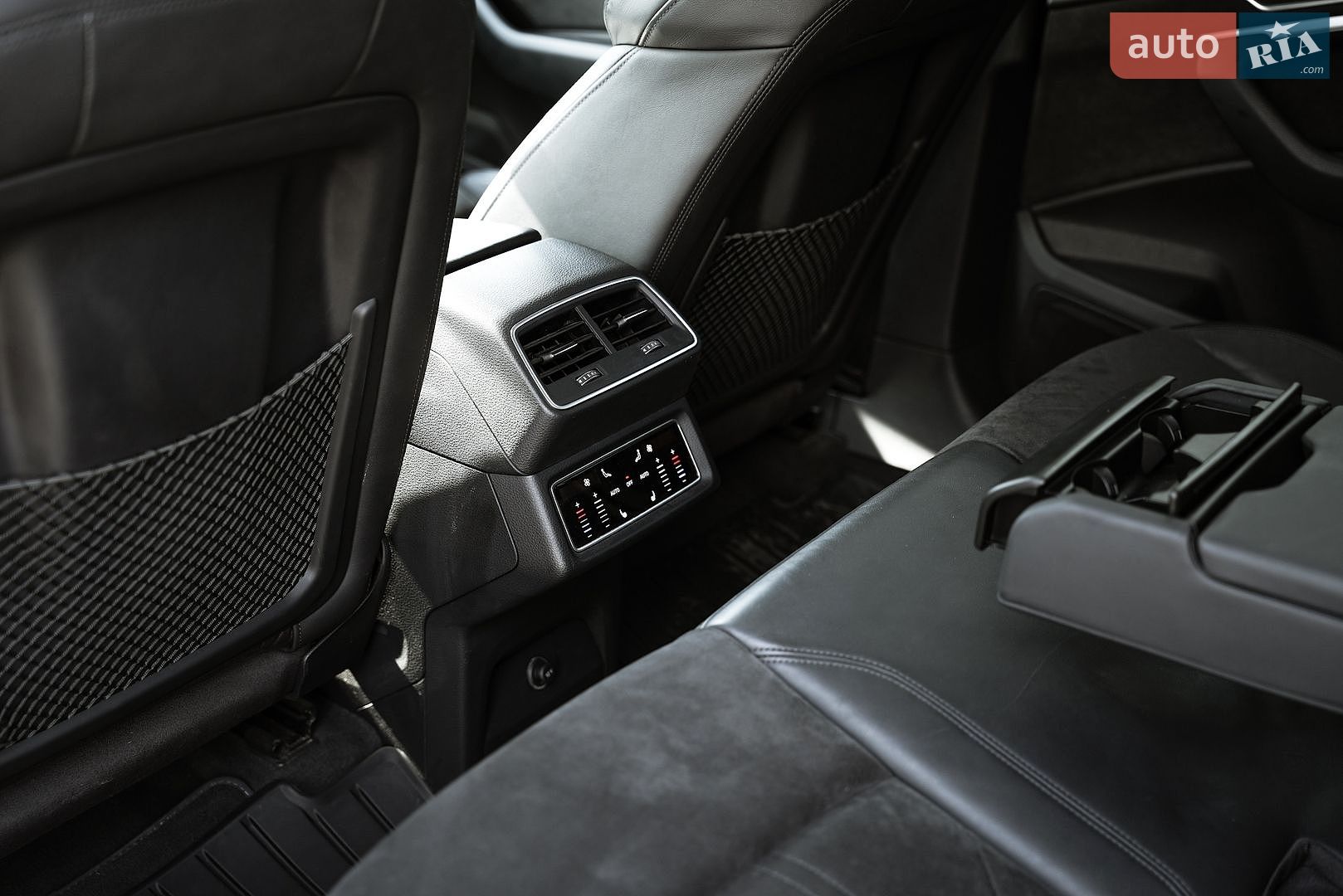 Audi e-tron 2020 VIN WAUZZZGE4LB037271 фото оголошення 18 з 99