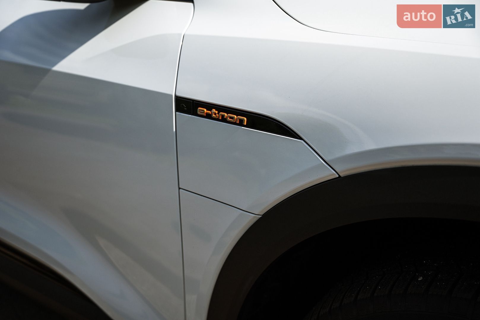 Audi e-tron 2020 VIN WAUZZZGE4LB037271 фото оголошення 25 з 99