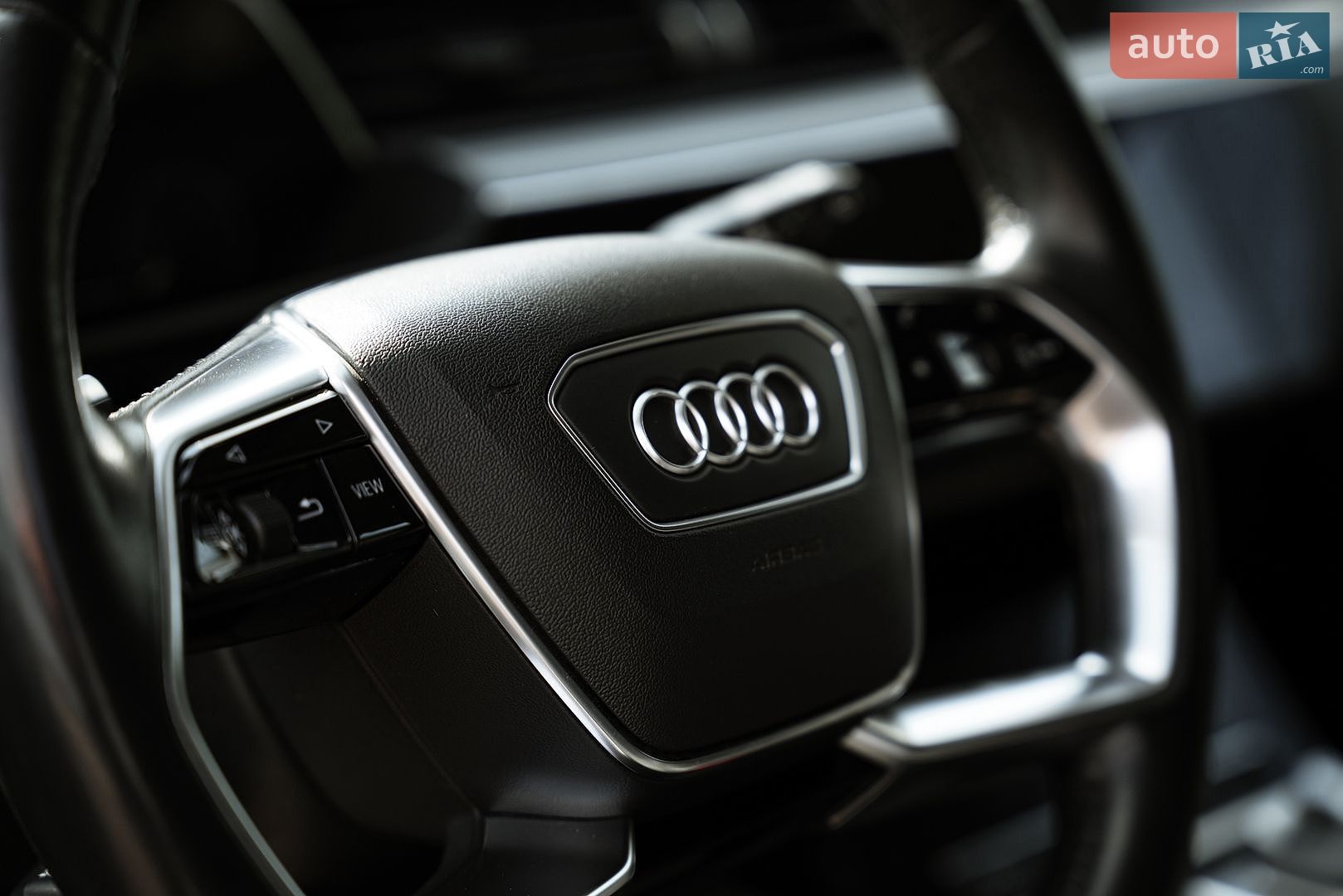 Audi e-tron 2020 VIN WAUZZZGE4LB037271 фото оголошення 33 з 99