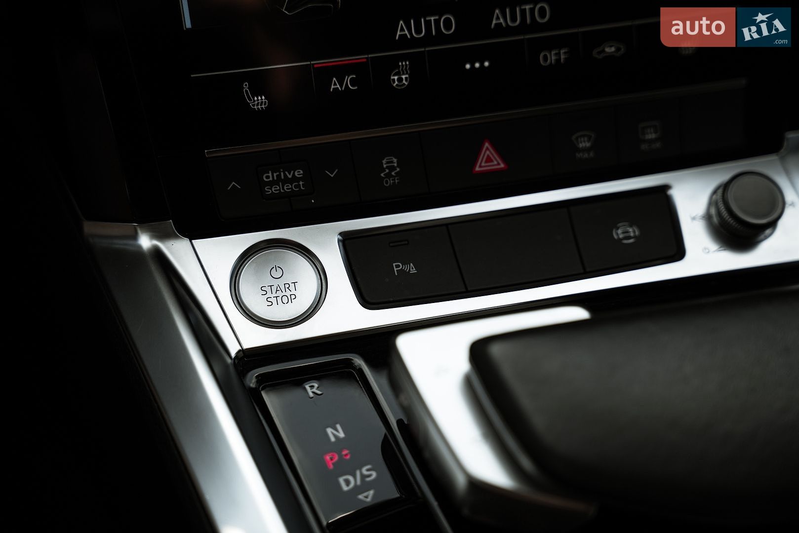 Audi e-tron 2020 VIN WAUZZZGE4LB037271 фото оголошення 62 з 99