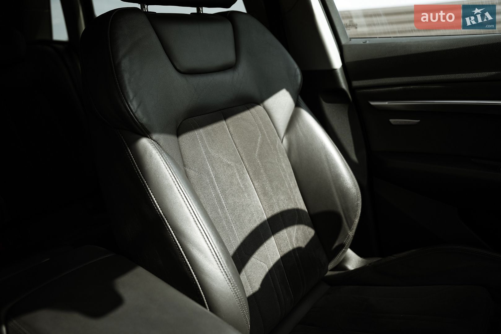Audi e-tron 2020 VIN WAUZZZGE4LB037271 фото оголошення 79 з 99
