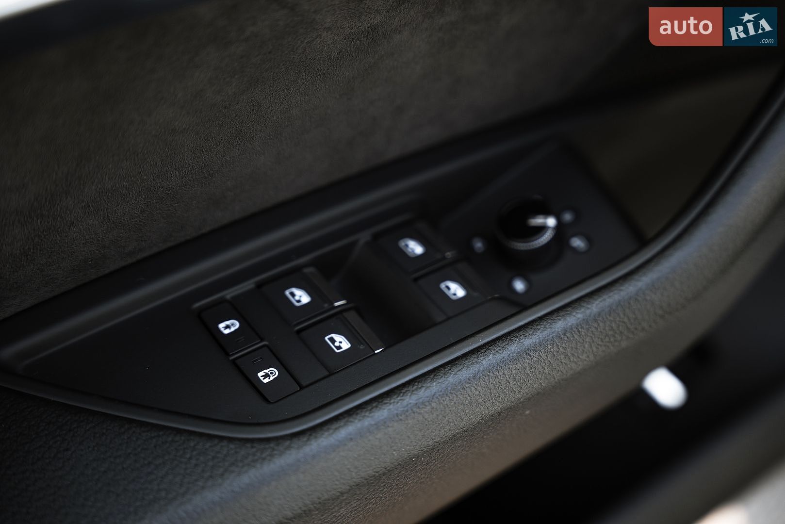 Audi e-tron 2020 VIN WAUZZZGE4LB037271 фото оголошення 77 з 99