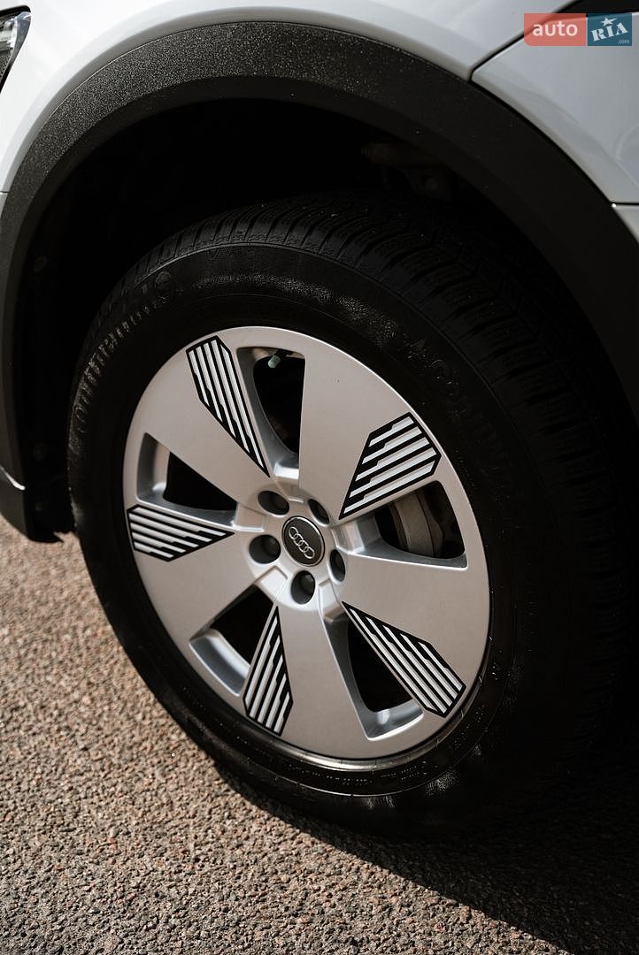 Audi e-tron 2020 VIN WAUZZZGE4LB037271 фото оголошення 85 з 99