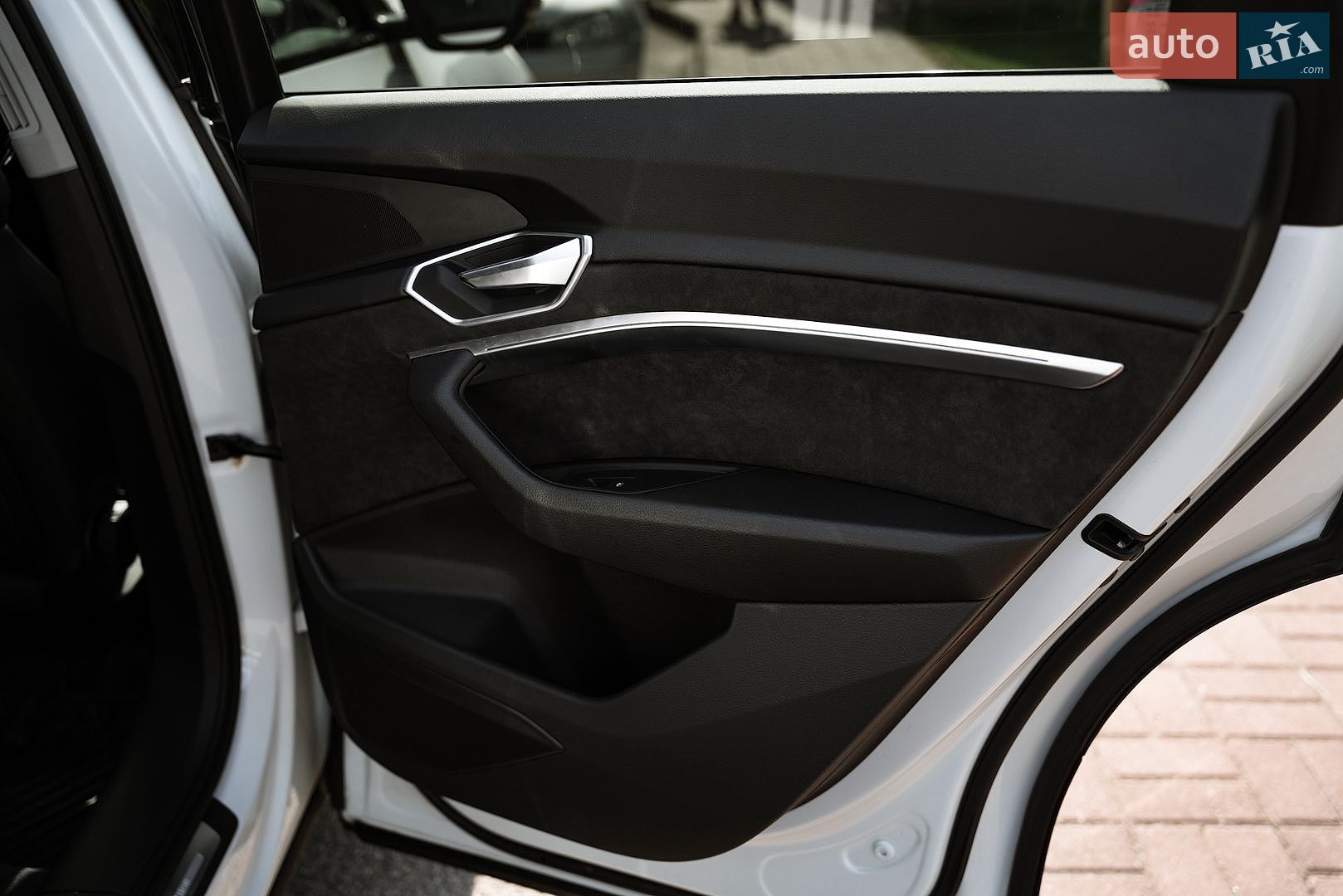 Audi e-tron 2020 VIN WAUZZZGE4LB037271 фото оголошення 87 з 99