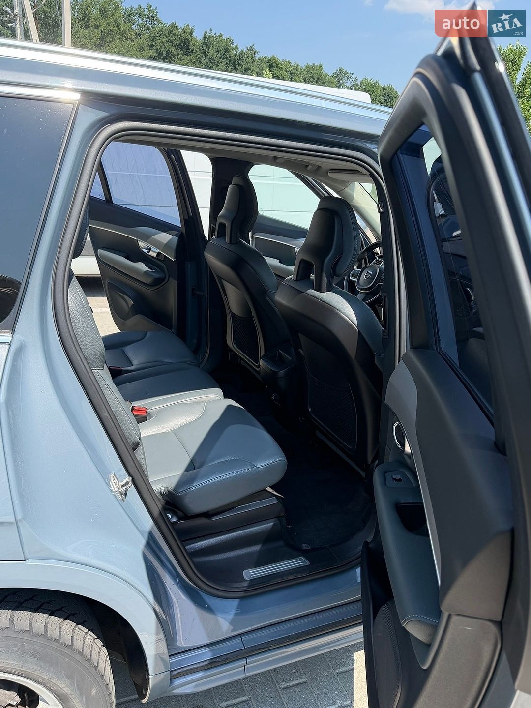 Volvo Xc90 2019 VIN YV1LCK2UCL1553866 фото оголошення 13 з 18