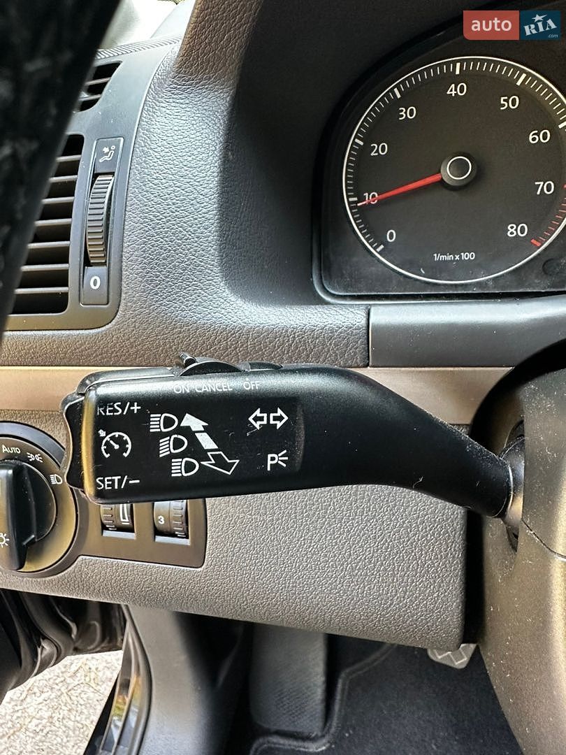 Volkswagen Touran 2008 VIN WVGZZZ1TZ8W148886 фото оголошення 12 з 34