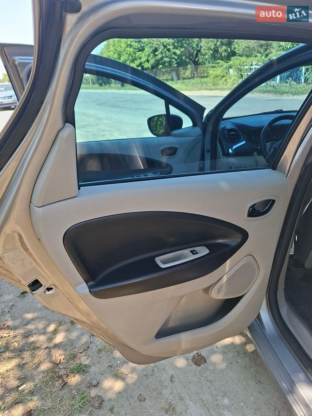 Renault Zoe 2014 VIN VF1AGVYA051937389 фото оголошення 18 з 44