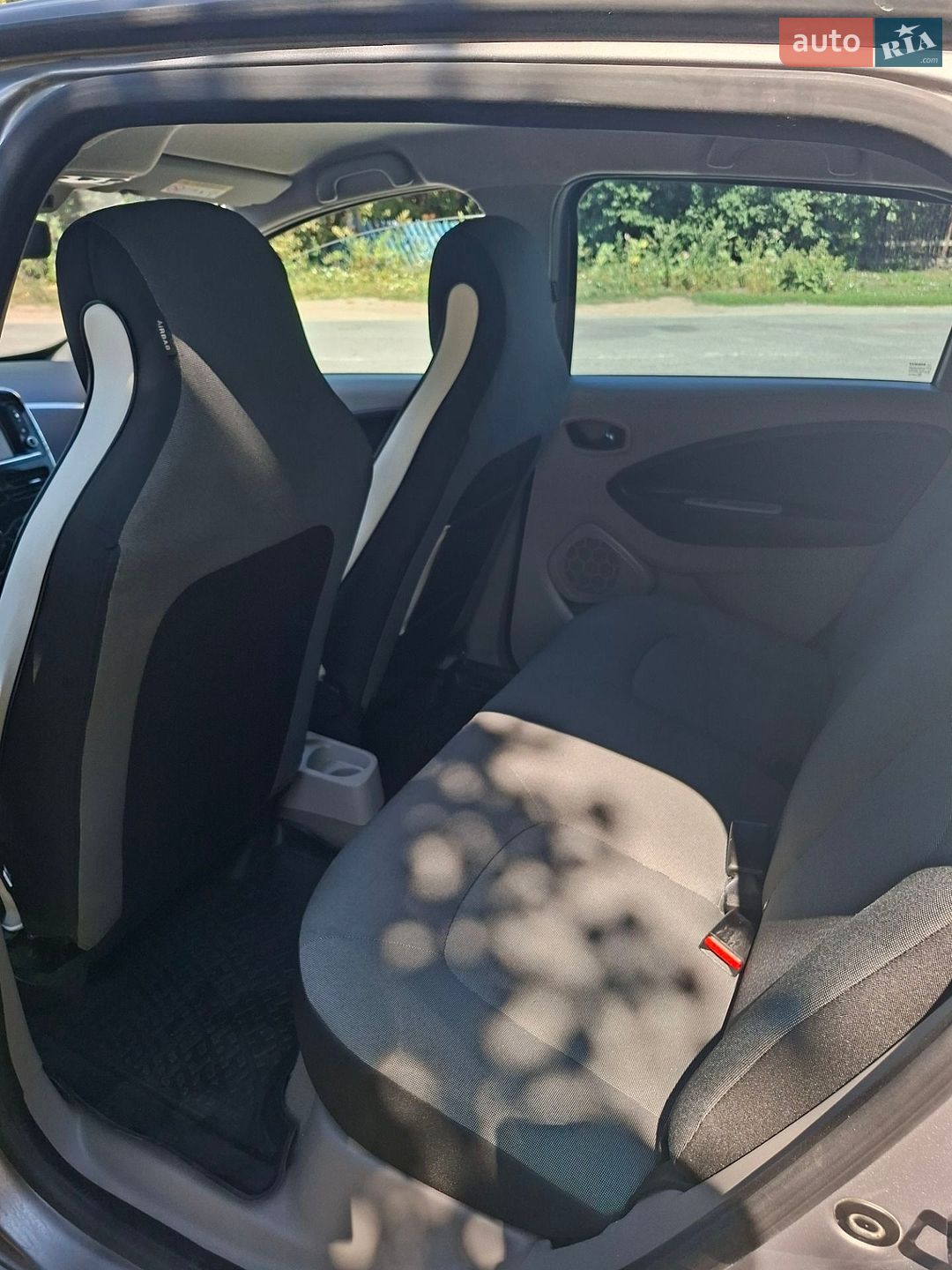 Renault Zoe 2014 VIN VF1AGVYA051937389 фото оголошення 22 з 44