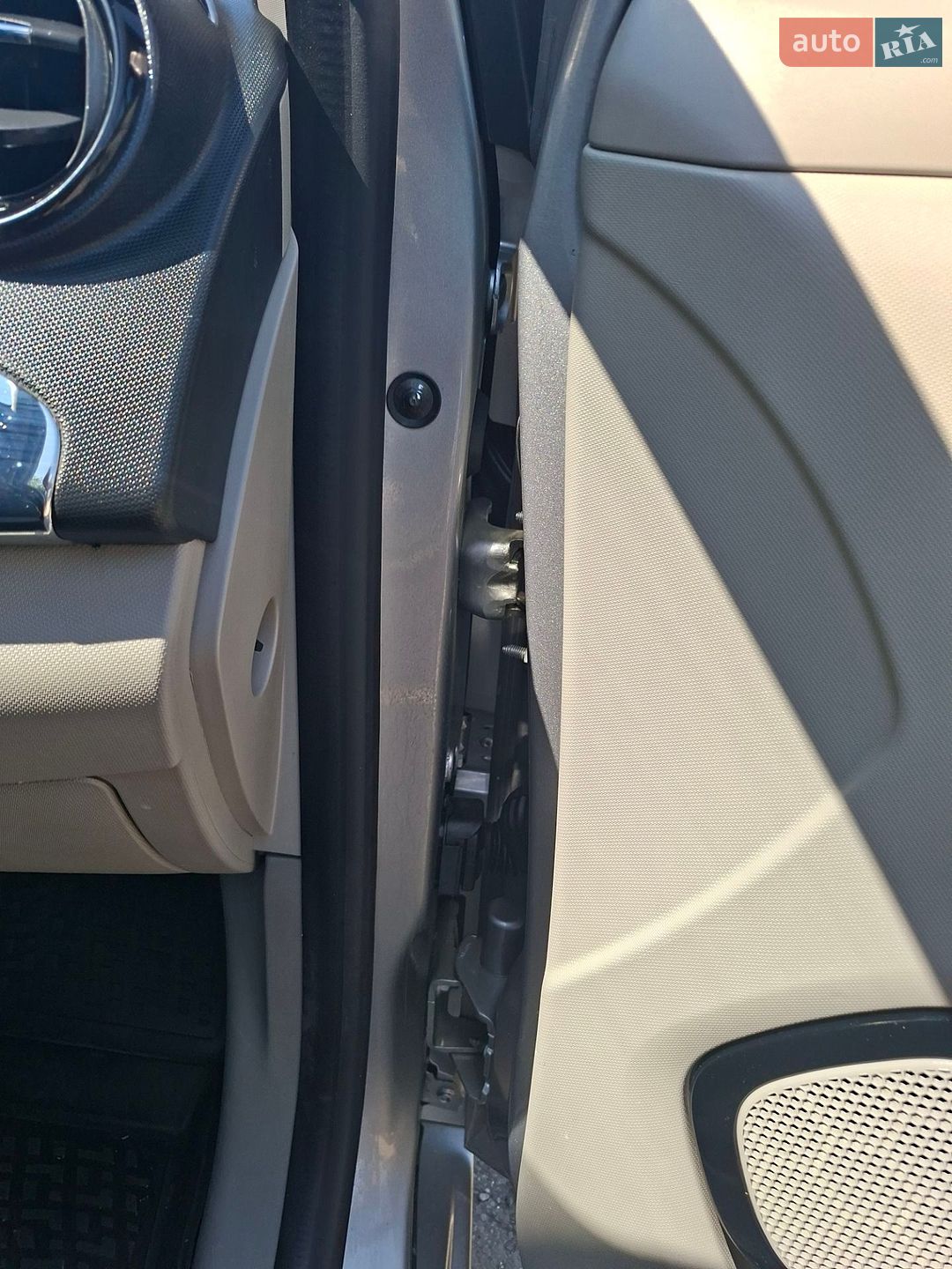 Renault Zoe 2014 VIN VF1AGVYA051937389 фото оголошення 23 з 44