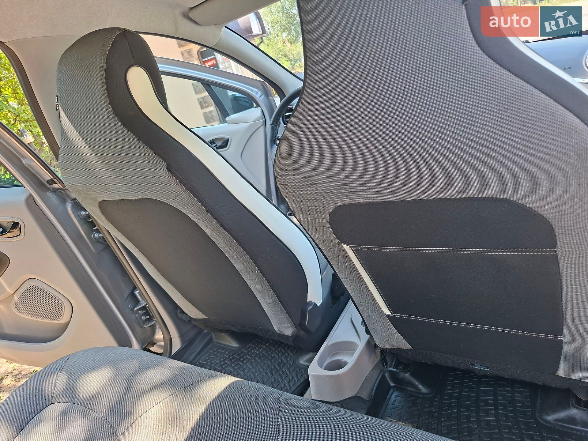 Renault Zoe 2014 VIN VF1AGVYA051937389 фото оголошення 24 з 44