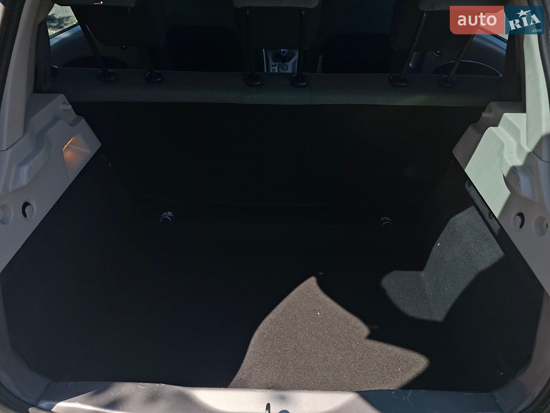 Renault Zoe 2014 VIN VF1AGVYA051937389 фото оголошення 42 з 44
